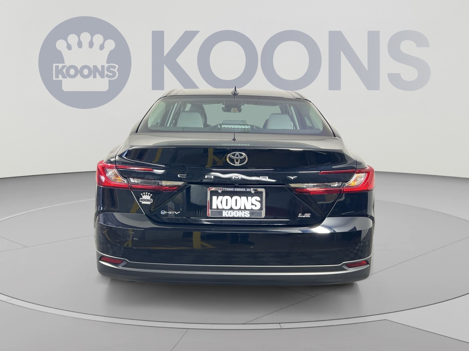 Used 2025 Toyota Camry LE w/ Convenience Package FWD image 5