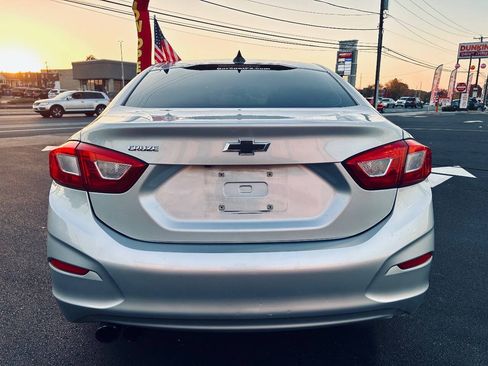 Used 2016 Chevrolet Cruze LS FWD image 5