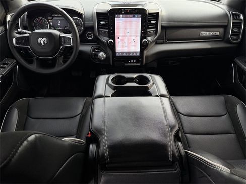 Used 2025 RAM 1500 Laramie image 11