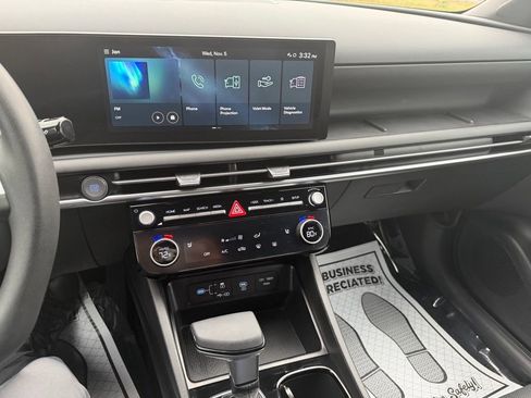 Used 2025 Hyundai Santa Cruz SEL image 24