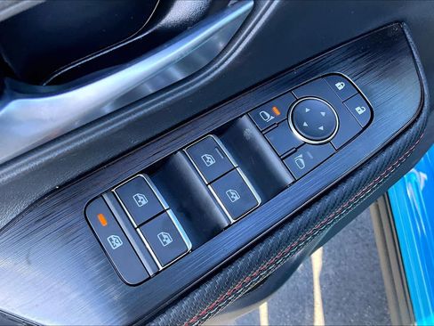 New 2026 Nissan Kicks SR image 19