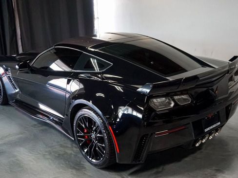 Used 2017 Chevrolet Corvette Z06 RWD image 40