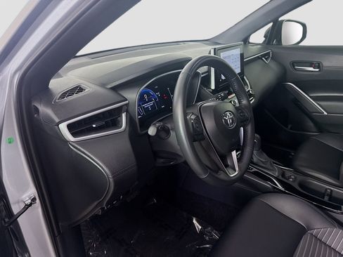 Used 2025 Toyota Corolla Cross AWD Hybrid w/ Convenience Package image 23