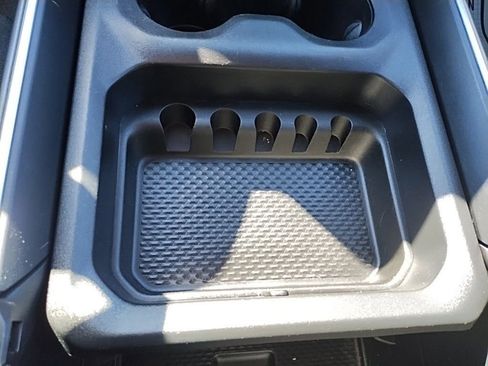 Used 2019 RAM 1500 Big Horn image 34