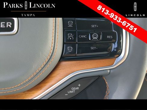 Used 2023 Jeep Grand Wagoneer L Series III AWD/4WD image 33