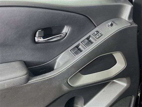 Used 2022 Nissan Frontier SV image 18