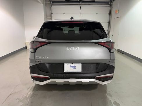 Used 2023 Kia Sportage LX FWD image 6