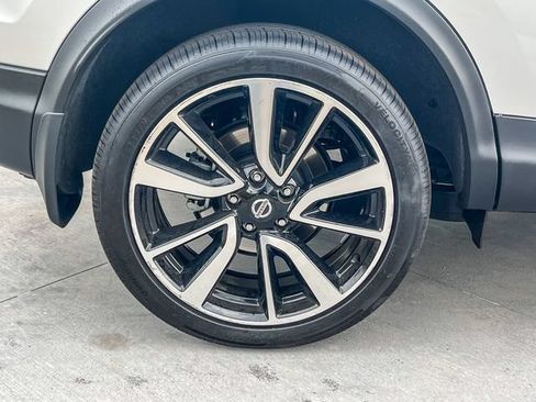 Used 2018 Nissan Rogue Sport SL w/ SL Premium Package AWD/4WD image 9