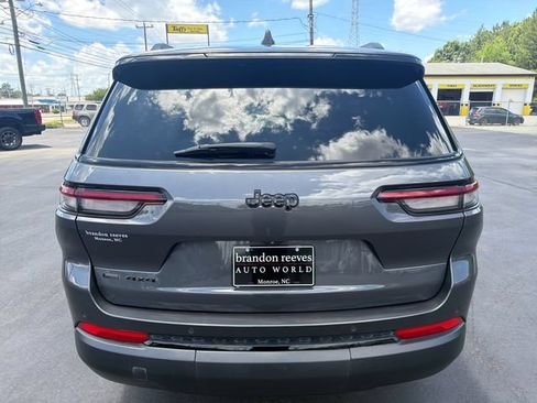 Used 2021 Jeep Grand Cherokee L Laredo AWD/4WD image 27