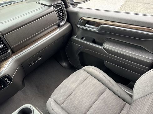 Used 2023 Chevrolet Silverado 1500 RST image 12