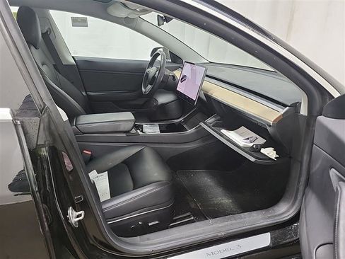 Used 2019 Tesla Model 3 Long Range image 6