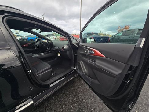 New 2026 Chevrolet Equinox EV RS image 10