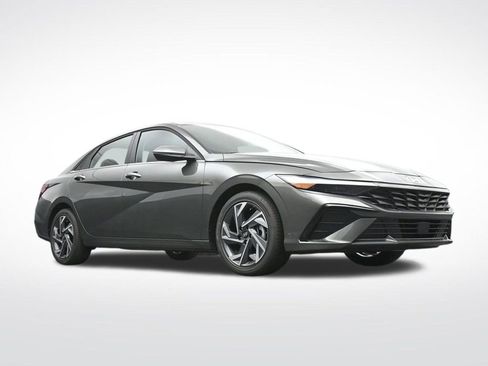 New 2026 Hyundai Elantra Limited FWD image 16