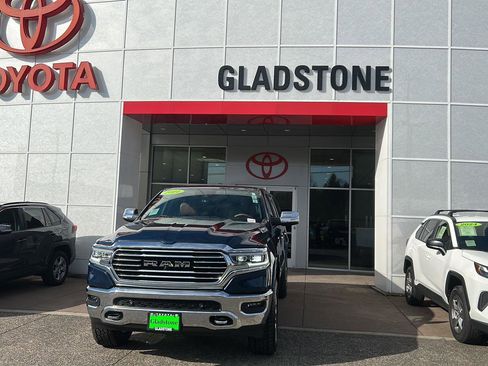 Used 2021 RAM 1500 Limited AWD/4WD image 2