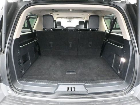 Used 2024 Ford Expedition Max XLT image 43
