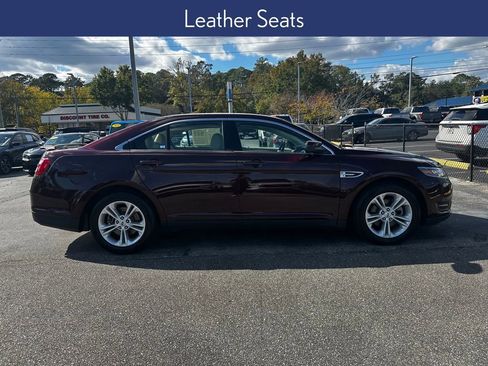 Used 2019 Ford Taurus SEL image 8