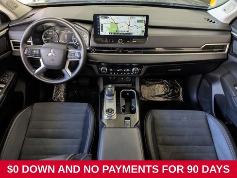 Used 2025 Mitsubishi Outlander SE AWD/4WD image 25