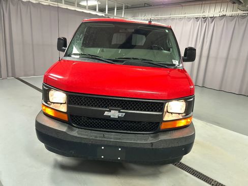 Used 2017 Chevrolet Express 2500 LS image 2