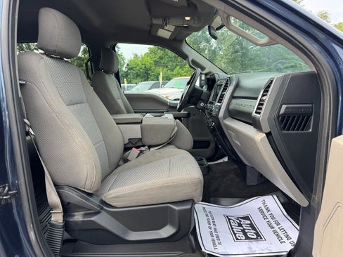 Used 2017 Ford F250 XLT w/ XLT Premium Package AWD/4WD image 18
