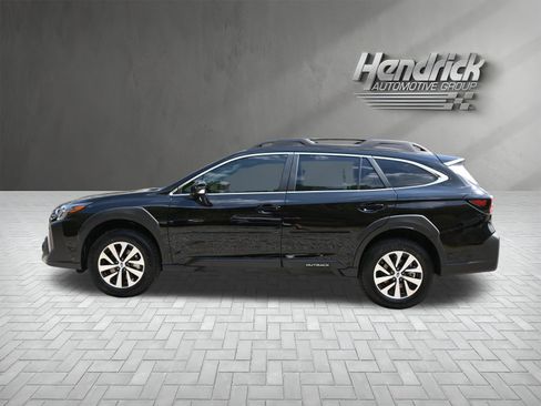 Used 2025 Subaru Outback Premium w/ Popular Package #1A image 6