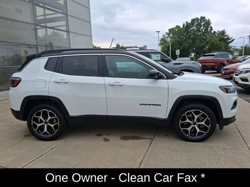Used 2025 Jeep Compass Limited w/ Sun & Sound Group AWD/4WD image 3