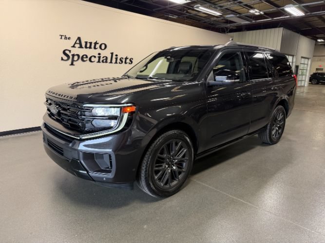 Used 2025 Ford Expedition Platinum w/ Stealth Performance Package AWD/4WD image 1
