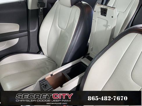 Used 2015 Chevrolet Equinox LS image 23