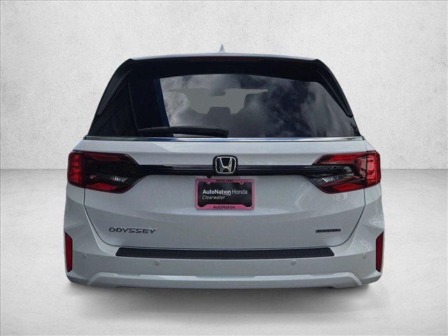 New 2027 Honda Odyssey Touring image 8