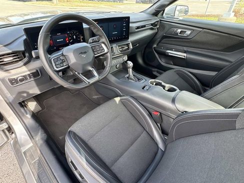 Used 2024 Ford Mustang EcoBoost image 19