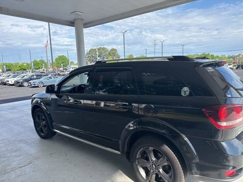 Used 2019 Dodge Journey Crossroad w/ Popular Equipment Group AWD/4WD image 5