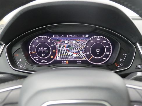 Used 2018 Audi Q5 2.0T Premium AWD/4WD image 34