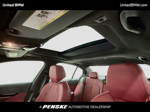 Used 2025 BMW 530i w/ Premium Package image 12