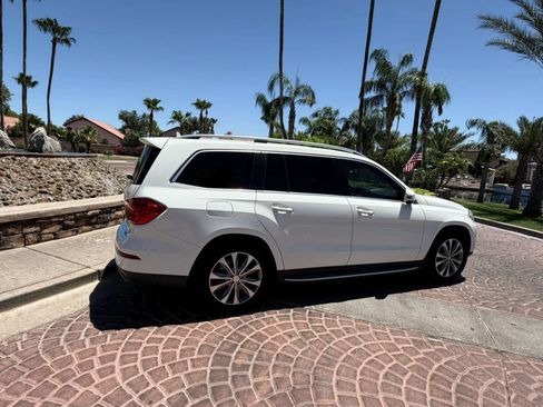 Used 2013 Mercedes-Benz GL 450 4MATIC image 4