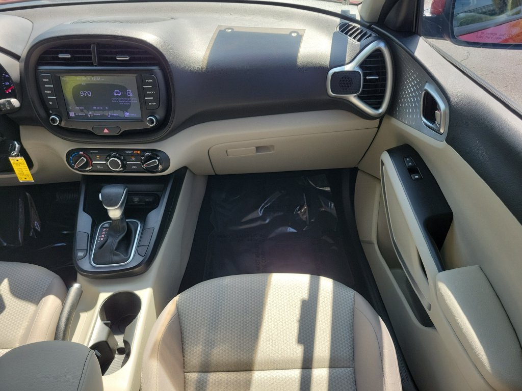 Used 2022 Kia Soul LX FWD image 14