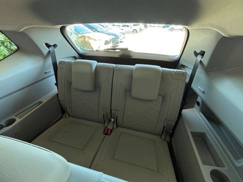 Used 2026 Volkswagen Atlas SE FWD image 26