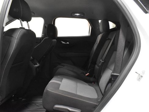 Used 2023 Chevrolet Blazer LT w/ Convenience Package FWD image 4