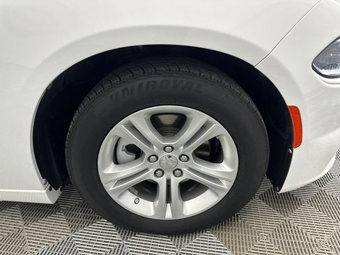Used 2023 Dodge Charger SXT RWD image 12