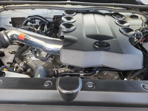 Used 2016 Toyota 4Runner SR5 image 24