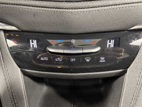 Used 2024 Cadillac XT6 Luxury w/ LPO, Floor Liner Package image 26