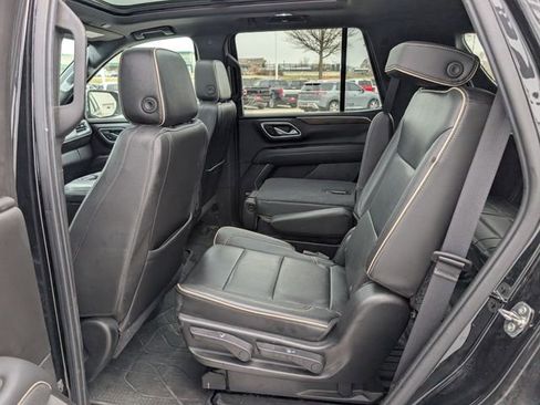 Used 2021 Chevrolet Tahoe Premier w/ Premium Package image 5