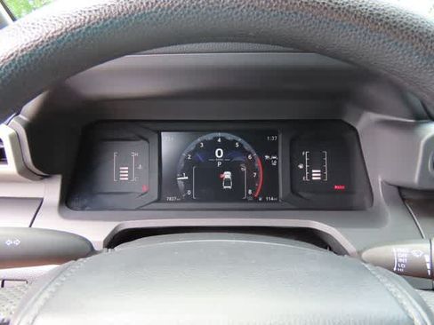 Used 2025 Toyota Tacoma SR w/ SR Upgrade Package AWD/4WD image 19