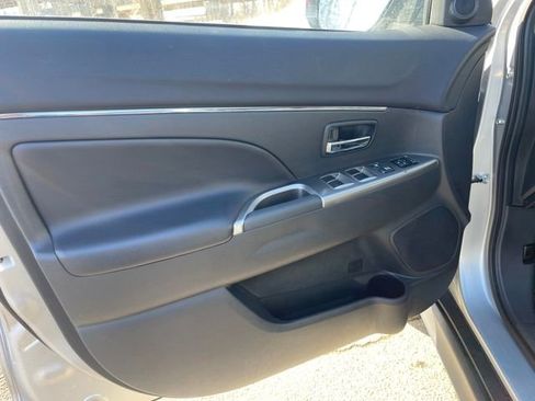 Used 2025 Mitsubishi Outlander Sport SE image 20