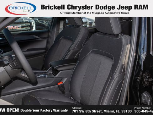 New 2025 Jeep Grand Cherokee L Laredo image 16