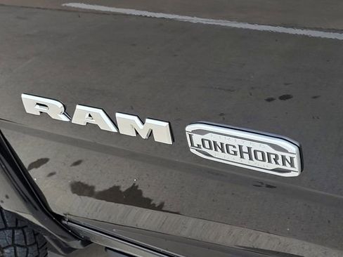 Used 2022 RAM 3500 Limited AWD/4WD image 9