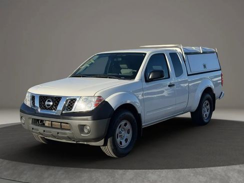 Used 2020 Nissan Frontier S image 1