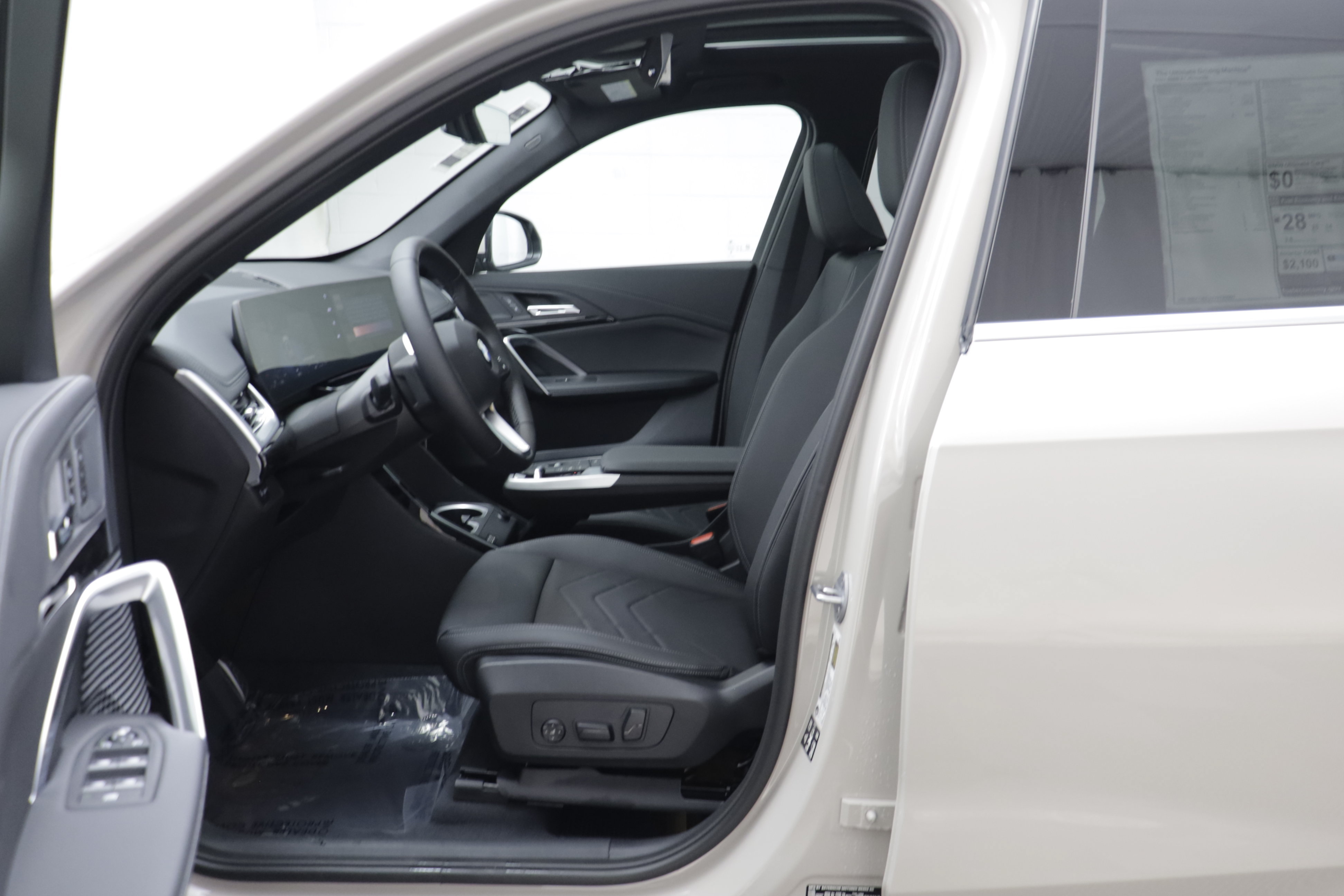 New 2027 BMW X1 xDrive28i AWD/4WD image 6