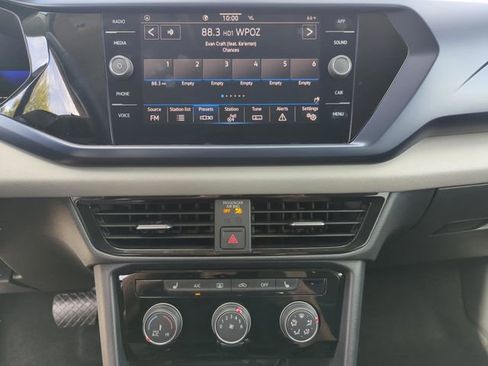 Used 2023 Volkswagen Taos SE image 30