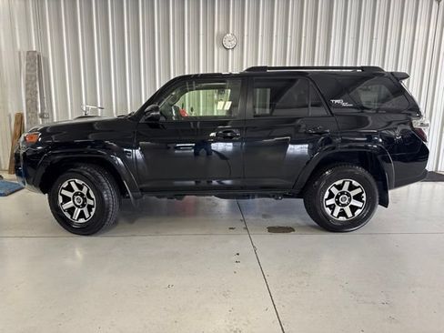 Used 2020 Toyota 4Runner TRD Off-Road Premium w/ Moonroof Package AWD/4WD image 3