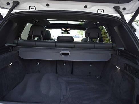 Used 2024 BMW X5 xDrive40i w/ M Sport Package AWD/4WD image 8