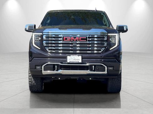 Used 2022 GMC Sierra 1500 Denali w/ Denali Carbonpro Edition AWD/4WD image 10